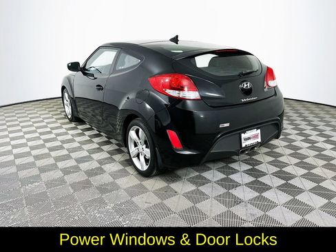 Used 2012 Hyundai Veloster image 7