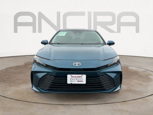 Used 2025 Toyota Camry LE FWD image 5