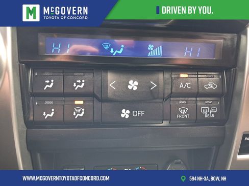 Used 2024 Toyota 4Runner Limited AWD/4WD image 41