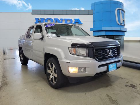 Used 2014 Honda Ridgeline SE image 32