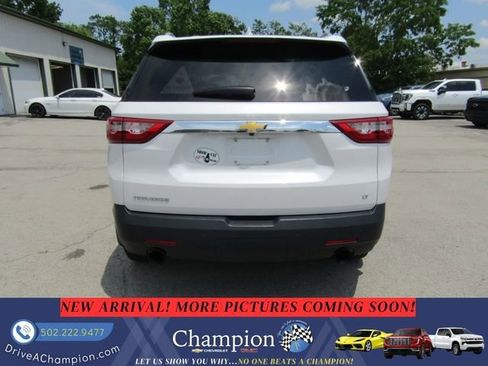Used 2018 Chevrolet Traverse LT FWD image 5