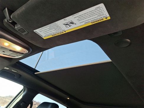 Used 2021 Jeep Grand Cherokee SRT image 14