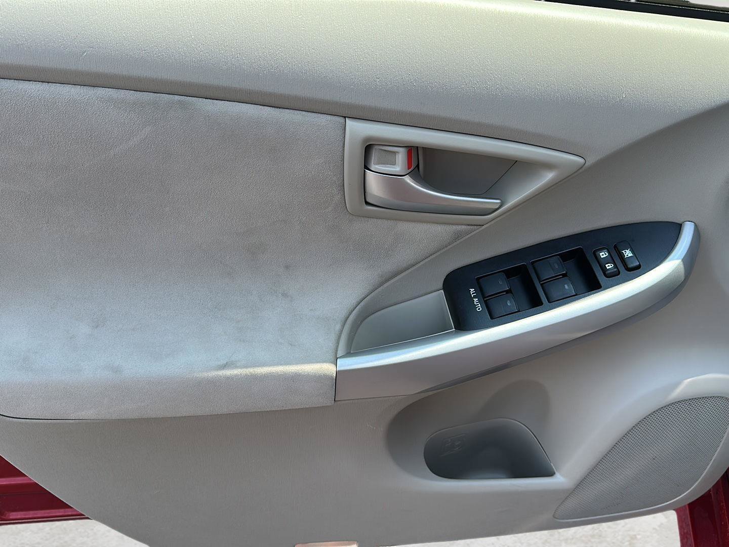 Used 2013 Toyota Prius Three FWD image 4