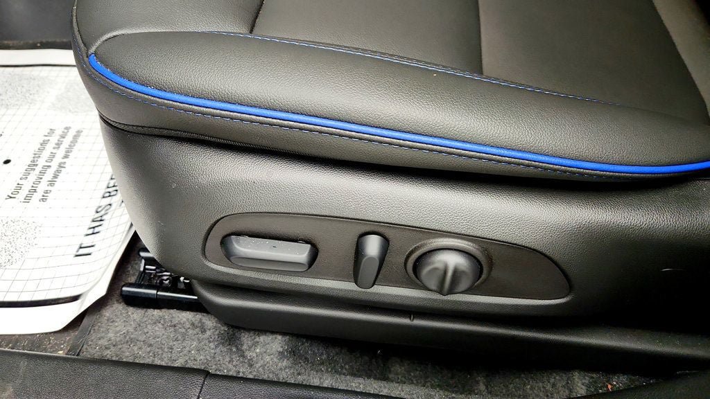 Used 2025 Buick Envista Sport Touring w/ Convenience I Package FWD image 12