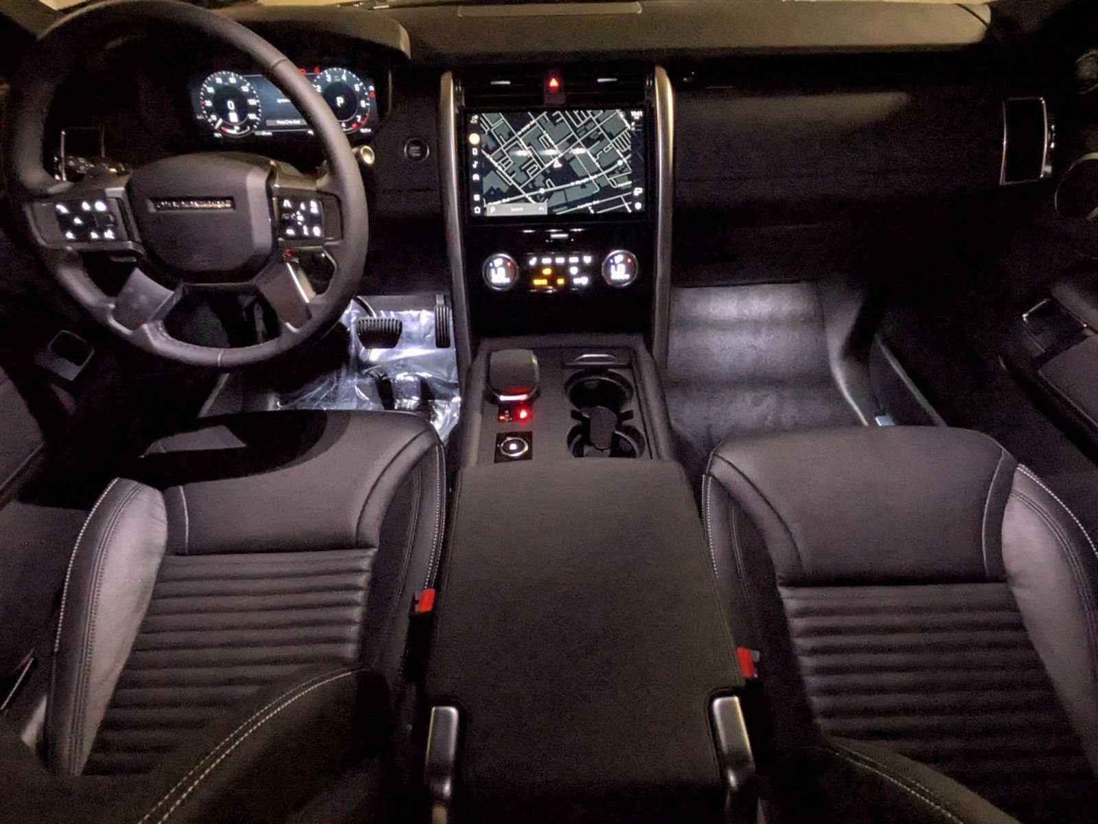 New 2026 Land Rover Discovery S AWD/4WD image 26