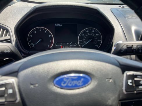Used 2019 Ford EcoSport SE w/ SE Convenience Package FWD image 11