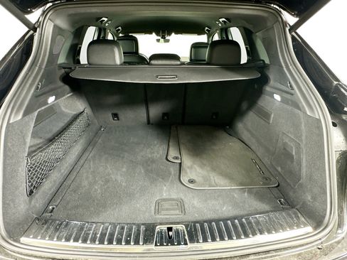 Used 2022 Porsche Cayenne AWD/4WD image 39