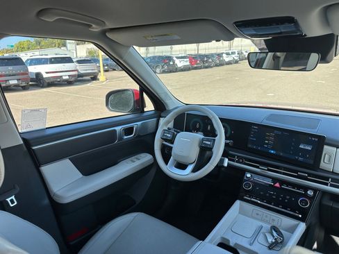 Used 2025 Hyundai Santa Fe SEL image 37