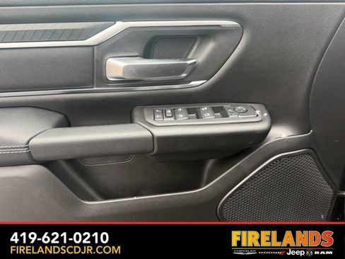 New 2026 RAM 1500 4x4 Crew Cab image 8