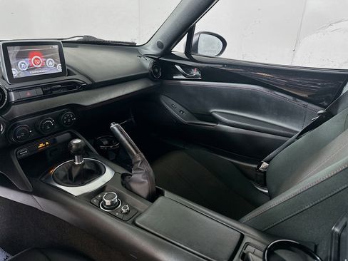 Used 2017 MAZDA MX-5 Miata RF Club image 22