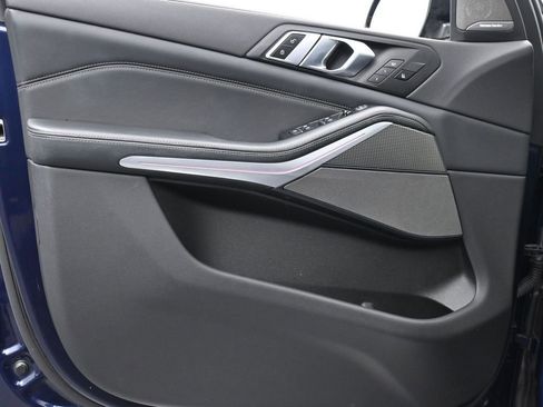 Used 2023 BMW X5 M50i image 9