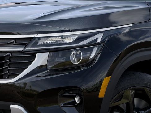 New 2026 Kia Seltos EX image 12