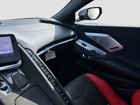 Used 2022 Chevrolet Corvette Stingray Premium Conv w/ Z51 Performance Package RWD image 24