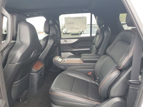 New 2026 Lincoln Navigator L Black Label image 27
