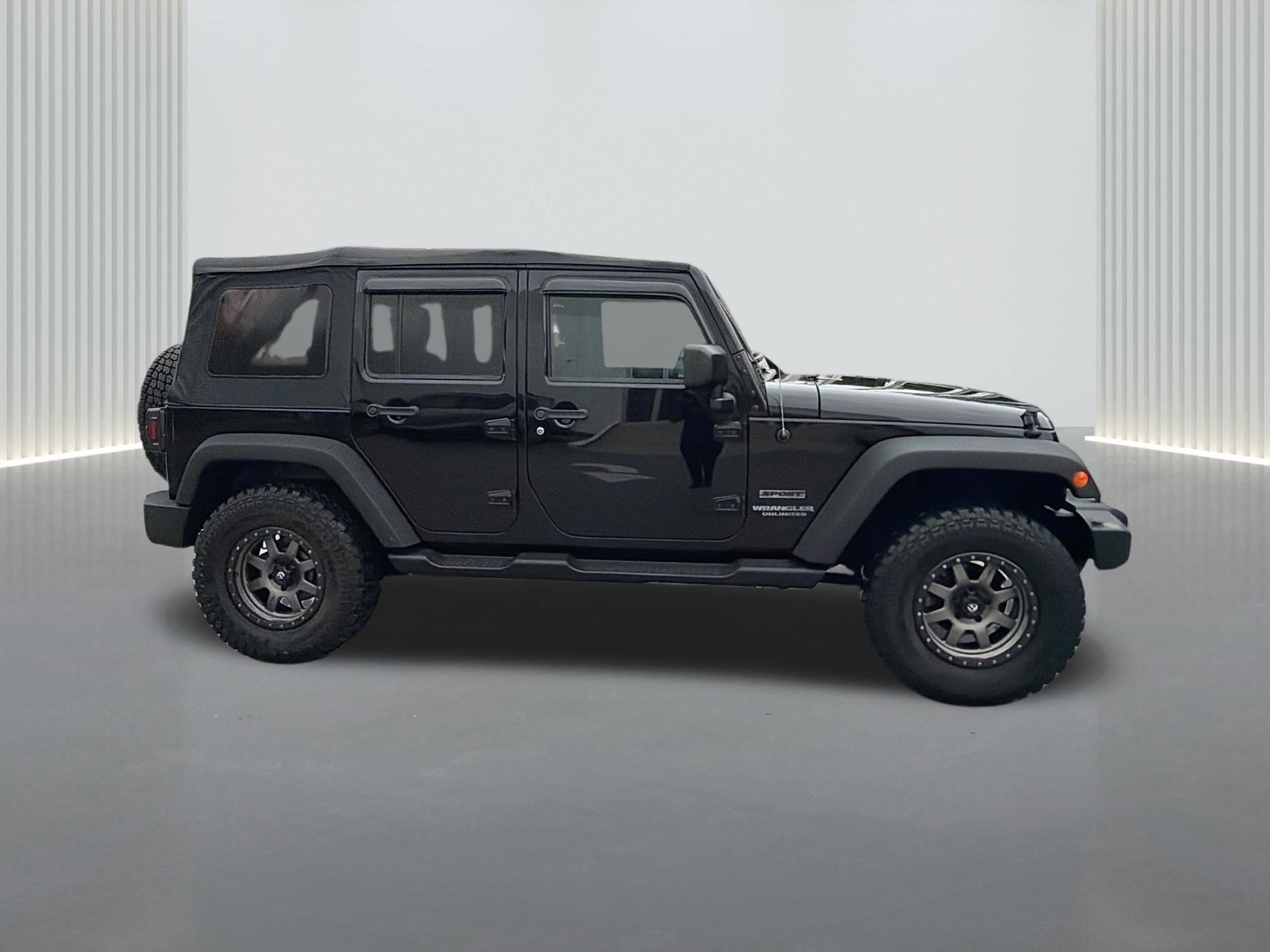 Used 2015 Jeep Wrangler Unlimited Sport w/ Quick Order Package 24S AWD/4WD image 6