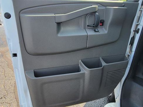 Used 2023 Chevrolet Express 2500 w/ Driver Convenience Package image 9