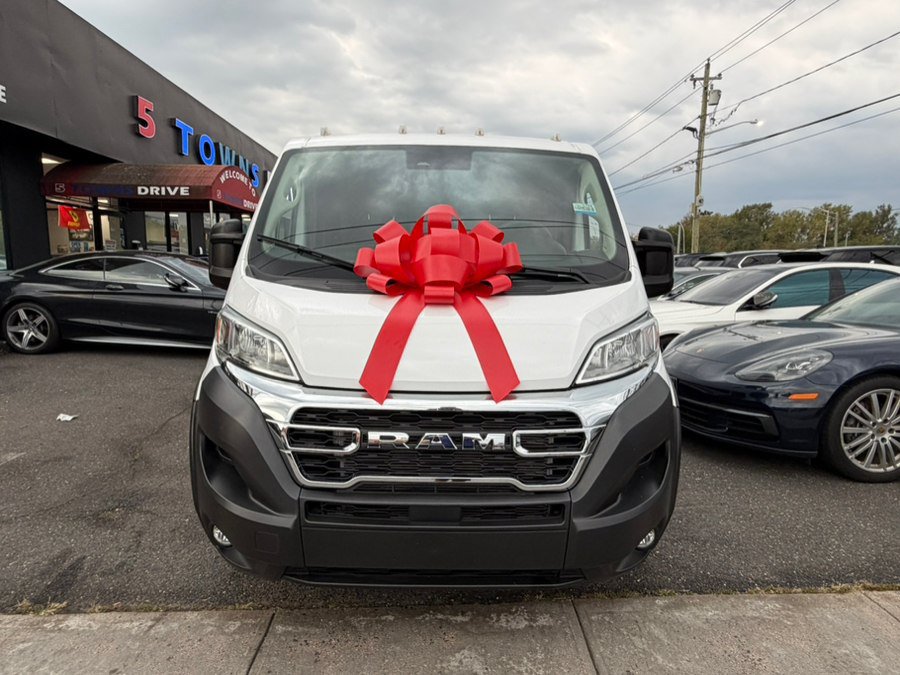 Used 2025 RAM ProMaster 2500 w/ U-Haul Equipment Group FWD image 5