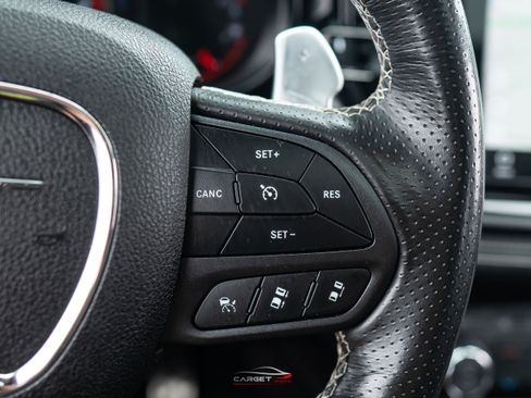 Used 2021 Dodge Durango SRT w/ Technology Group AWD/4WD image 28