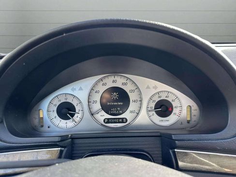 Used 2007 Mercedes-Benz E 350 4MATIC Sedan w/ Premium Pkg 1 image 28