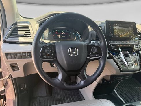 Used 2024 Honda Odyssey Elite image 13