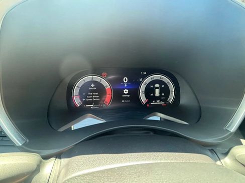 Used 2025 Toyota Highlander XSE AWD/4WD image 17