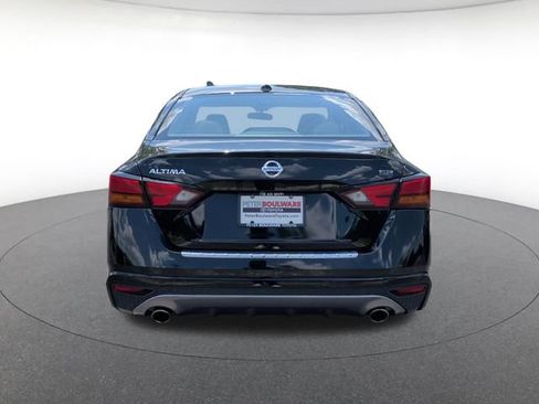 Used 2022 Nissan Altima 2.5 SR FWD image 4