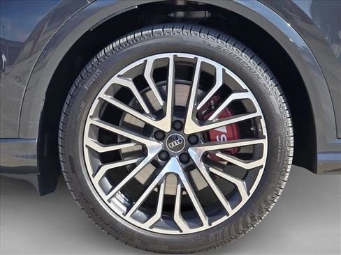 Certified 2025 Audi SQ5 Premium Plus w/ Premium Plus Package image 9