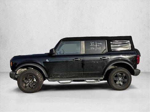 Used 2024 Ford Bronco Black Diamond image 8