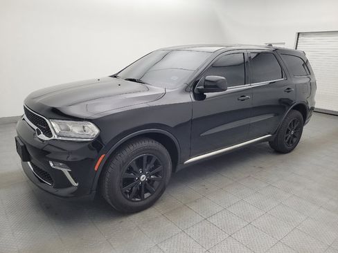 Used 2021 Dodge Durango SXT w/ 3rd Row Seating Group AWD/4WD image 2