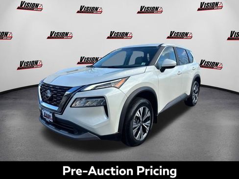 Used 2023 Nissan Rogue SV image 1