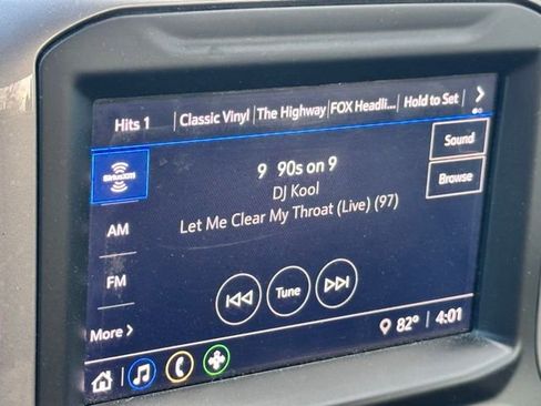 Used 2023 Chevrolet Silverado 1500 Custom image 11