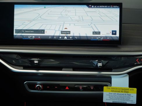 New 2026 BMW X7 xDrive40i w/ Premium Package image 15