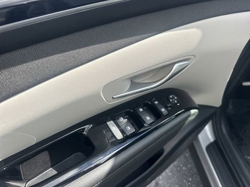 Used 2024 Hyundai Tucson Limited image 22