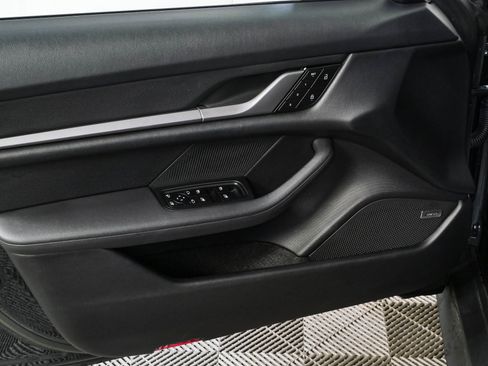 Certified 2023 Porsche Taycan RWD image 6
