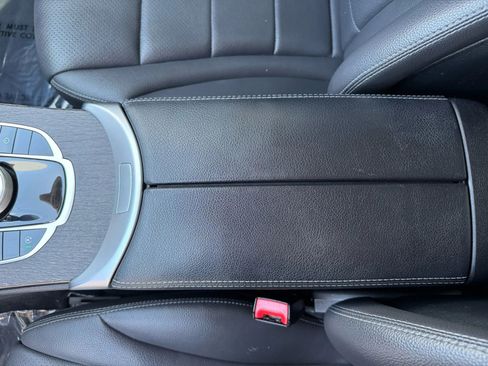 Used 2019 Mercedes-Benz C 300 Sedan w/ Premium Package image 19