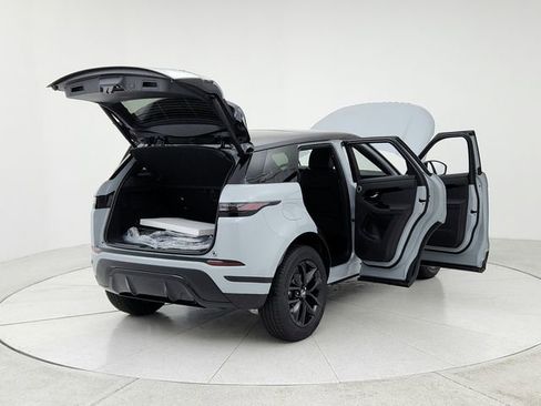 Used 2025 Land Rover Range Rover Evoque S image 11