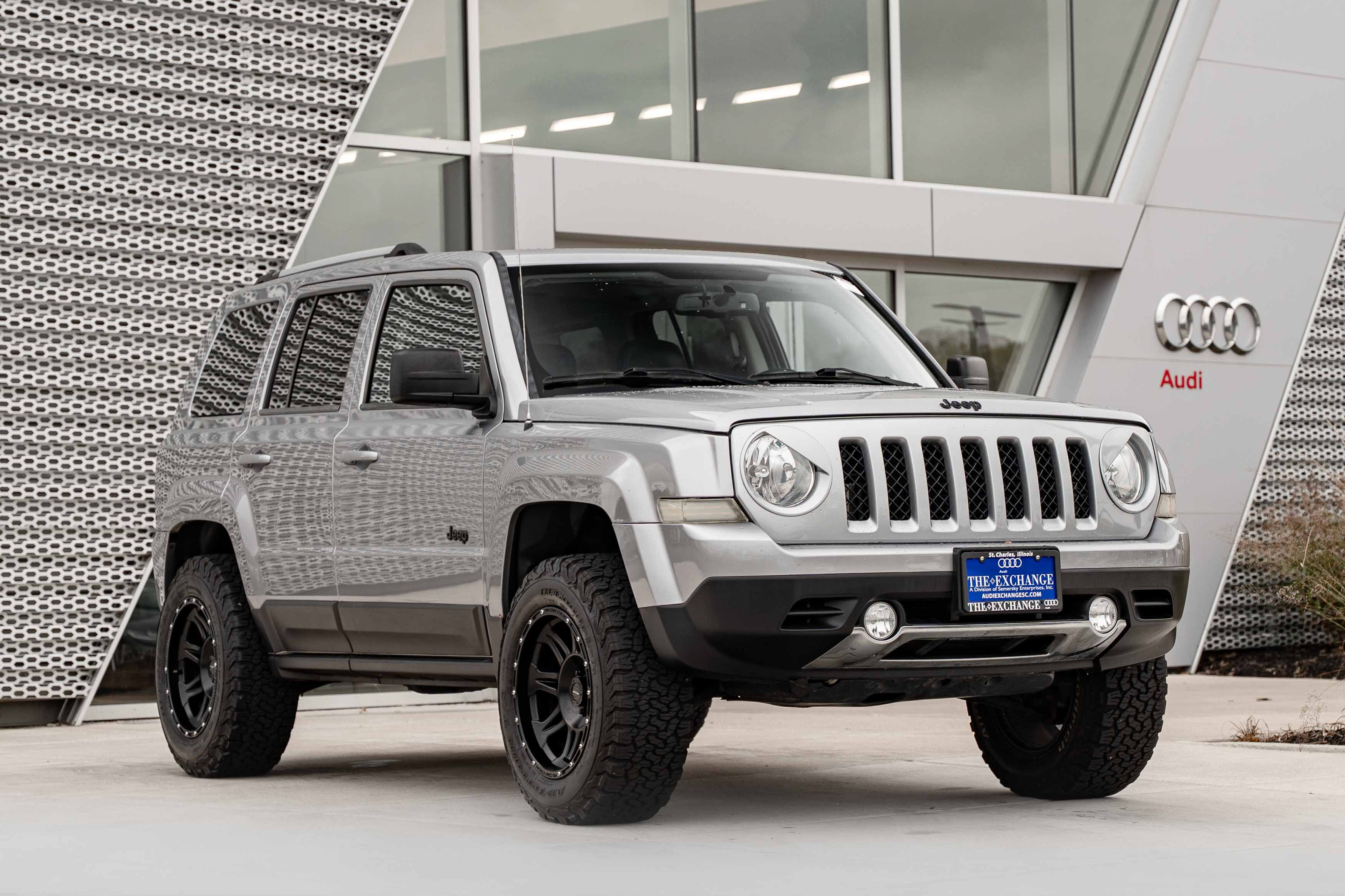 Used 2017 Jeep Patriot High Altitude AWD/4WD image 1