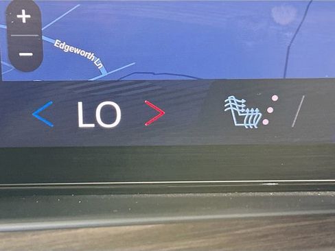 Used 2025 Chevrolet Tahoe LT image 22