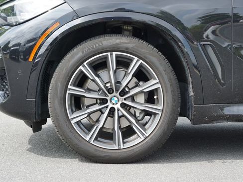Used 2022 BMW X5 sDrive40i w/ M Sport Package RWD image 9