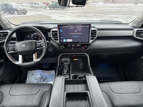Used 2024 Toyota Tundra Limited image 33
