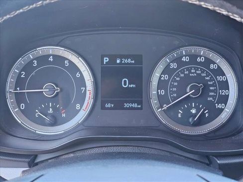 Used 2022 Hyundai Venue SEL w/ Cargo Package image 11