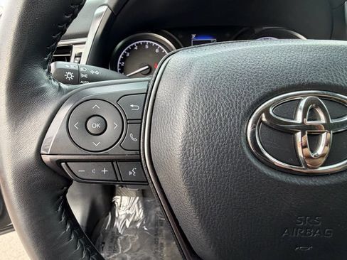 Used 2024 Toyota Camry SE image 31