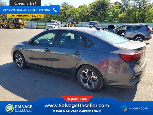 Used 2021 Kia Forte LXS FWD image 3