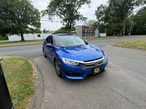 Used 2017 Honda Civic EX image 7