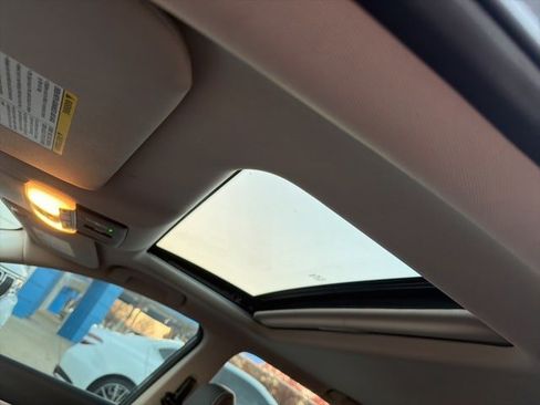 Used 2024 Nissan Altima 2.5 SR w/ SR Premium Package image 14