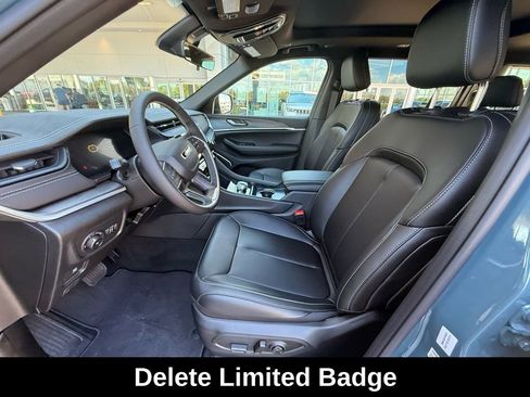 New 2026 Jeep Grand Cherokee L Limited w/ Limited Altitude Package AWD/4WD image 10