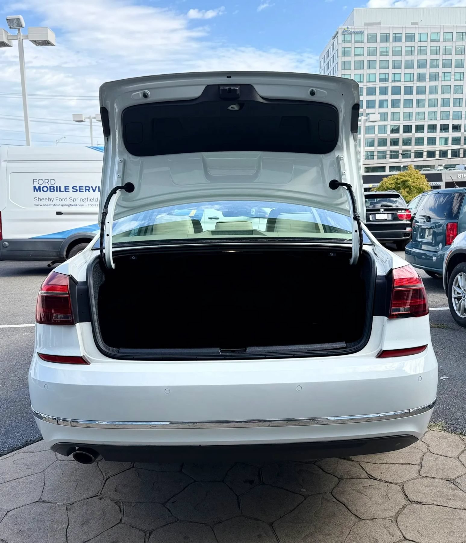 Used 2017 Volkswagen Passat 1.8T SE FWD image 45