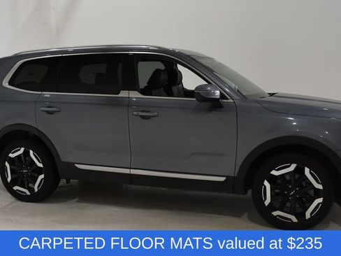 Used 2025 Kia Telluride S FWD image 3