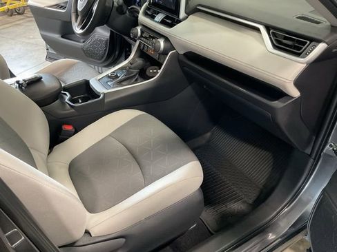 Used 2025 Toyota RAV4 XLE w/ Convenience Package AWD/4WD image 20