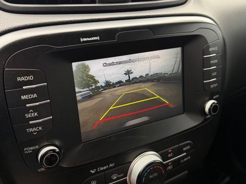 Used 2018 Kia Soul w/ Convenience Package FWD image 21